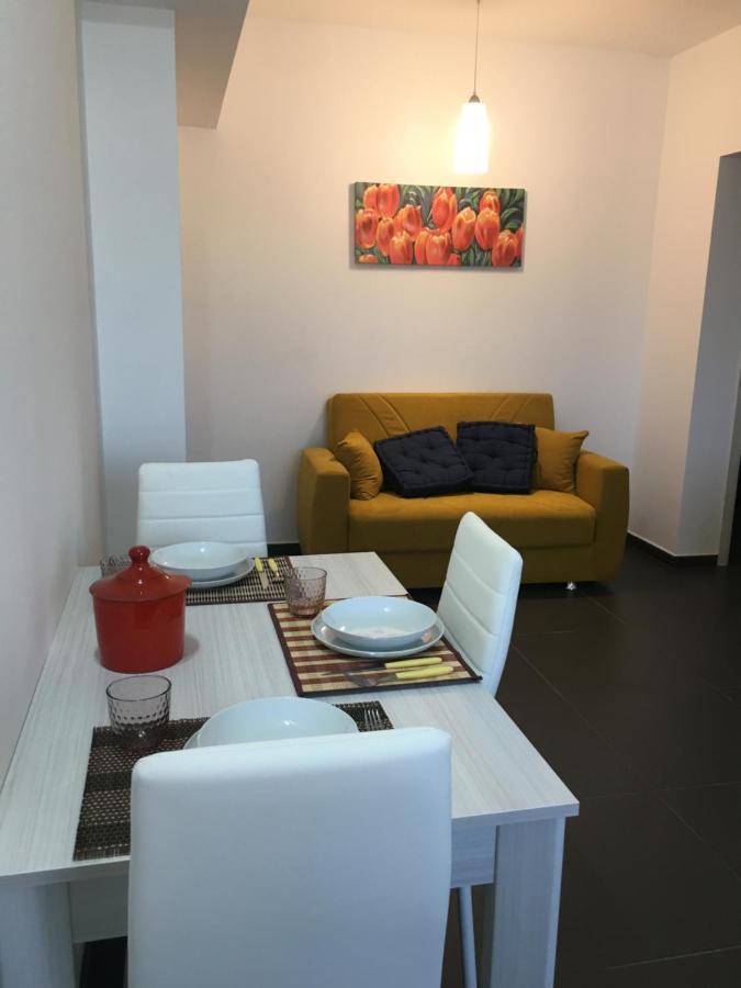אולביה Seaside Apartments Casa Carla E Casa Andrea מראה חיצוני תמונה