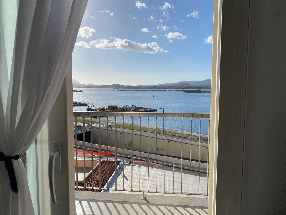 אולביה Seaside Apartments Casa Carla E Casa Andrea מראה חיצוני תמונה