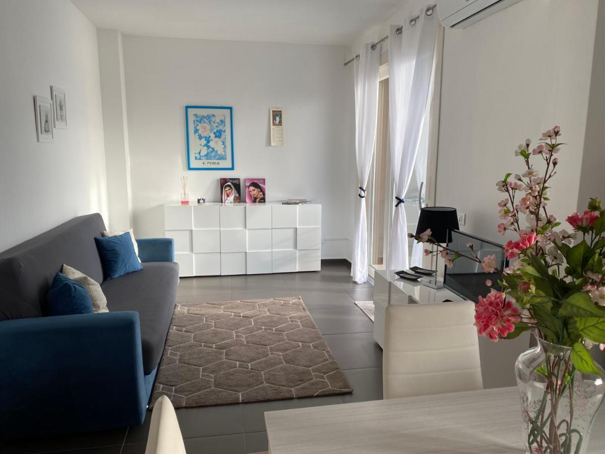 אולביה Seaside Apartments Casa Carla E Casa Andrea מראה חיצוני תמונה