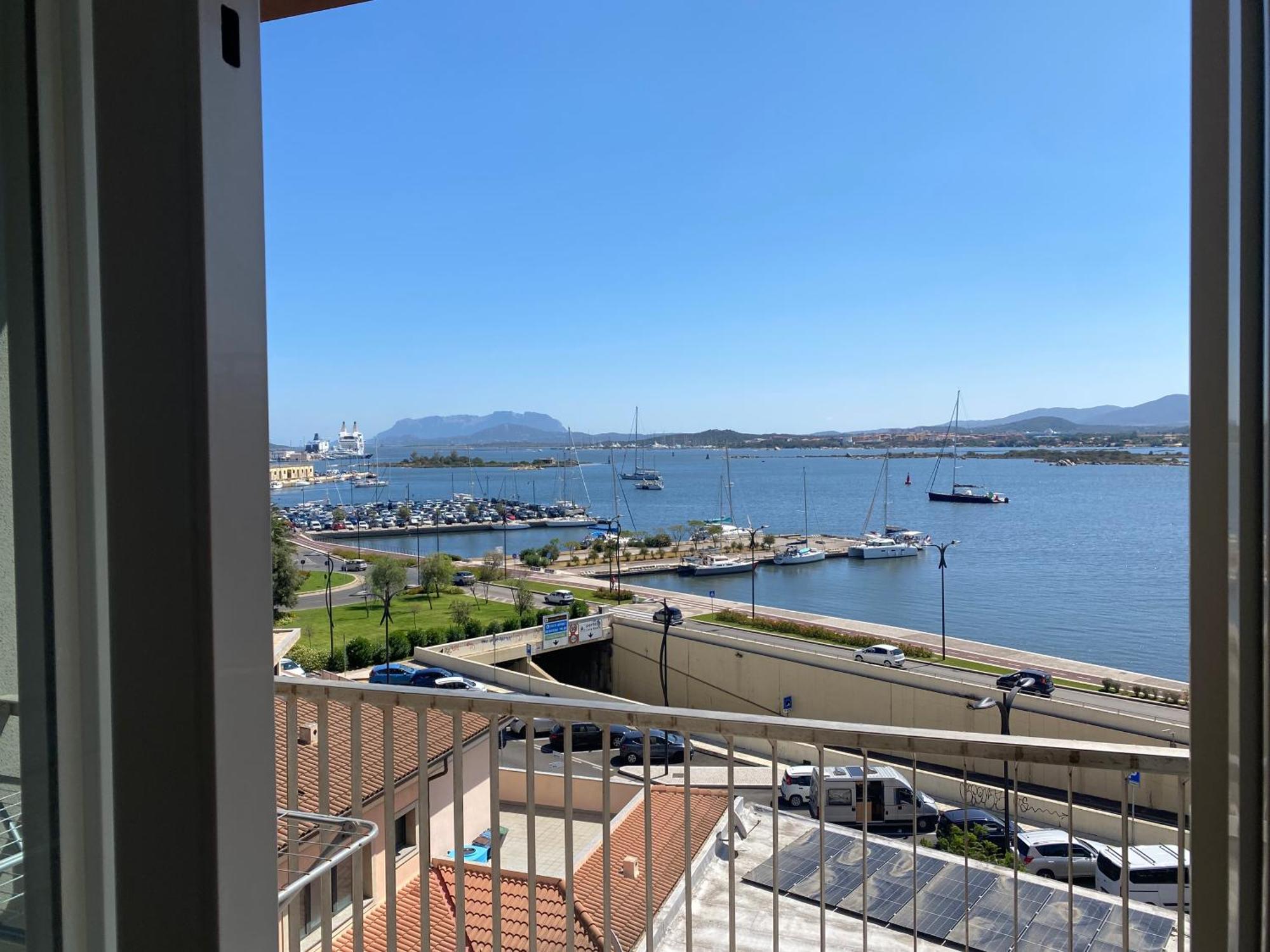אולביה Seaside Apartments Casa Carla E Casa Andrea מראה חיצוני תמונה